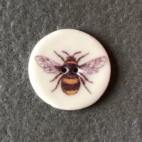 Bee Medium Circular Button
